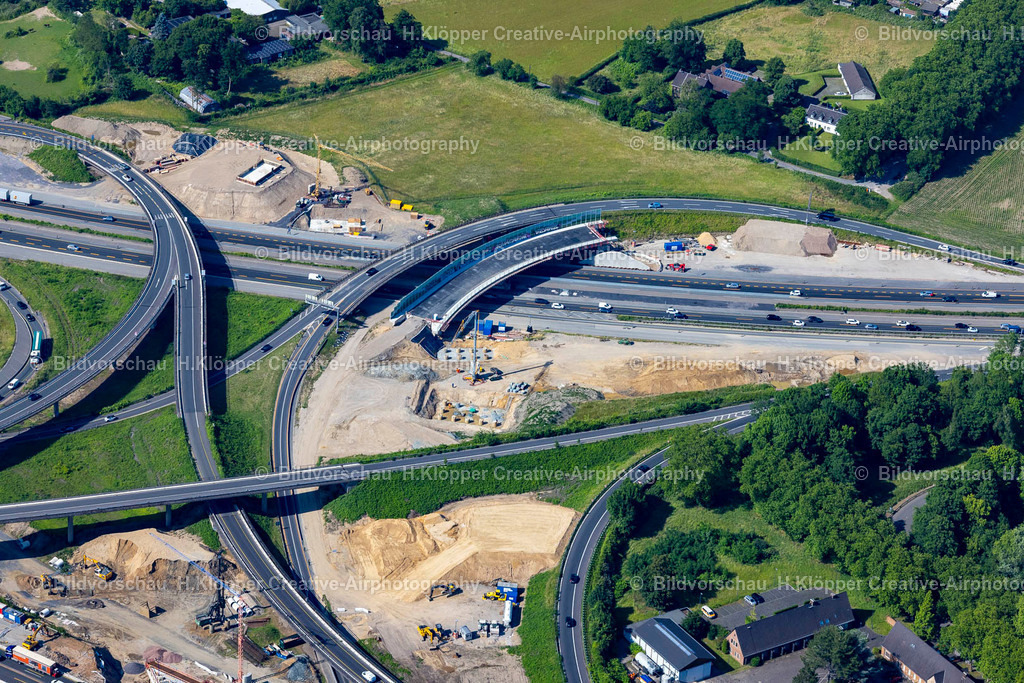 Luftbild Duisburg-4515 | Luftbildfotografie und Luftbilder Baustelle an der Verkehrsführung am Autobahnkreuz der BAB A40 - 3 " Kreuz Kaiserberg " in Duisburg im Bundesland Nordrhein-Westfalen, Deutschland - Realisiert mit Pictrs.com