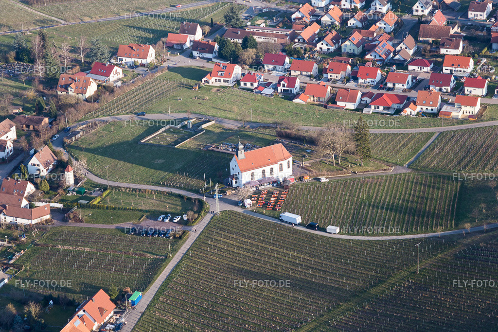St. Dionysius Kapelle | Luftbild: St. Dionysius Kapelle im Ortsteil Gleiszellen in Gleiszellen-Gleishorbach im Bundesland Rheinland-Pfalz in Deutschland. Foto: IMG_105098.jpg vom 24.03.2018 durch Werner Riehm/FLY-FOTO.de - Realisiert mit Pictrs.com