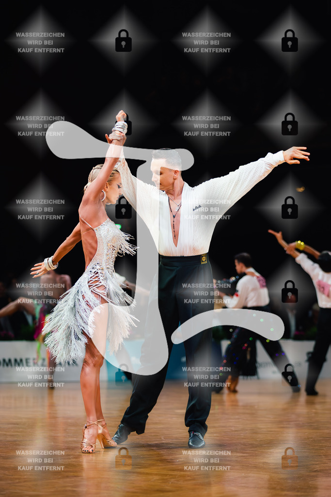 GOC 2025 - WDSF GrandSlam Latin 6th (54) Artur Balandin _ Anna Salita (Germany)-2025-08-23-5722 | Webshop for digital downloads and prints of dance sport, event & show photographer Julian Link - Realisiert mit Pictrs.com