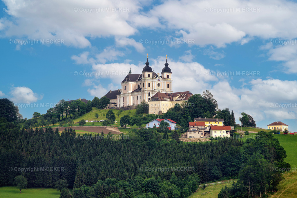 BASILIKA SONNTAGBERG | Basilika Sonntagberg mit schönen Himmel - Realisiert mit Pictrs.com