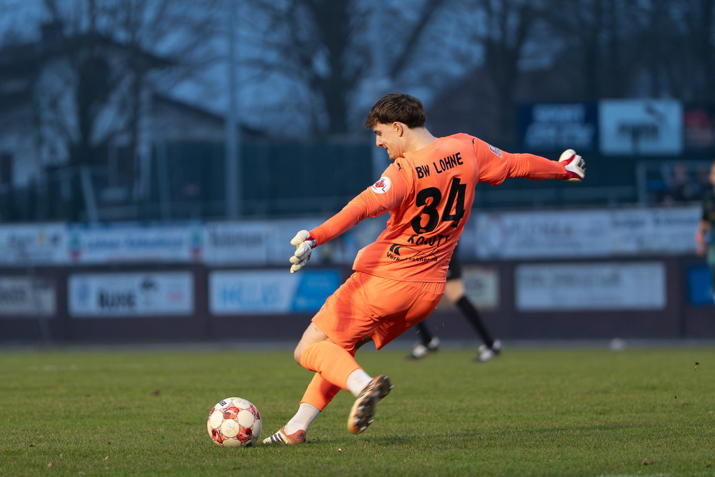 Fußball I Herren I Saison 2025-2026 I Regionalliga Nord I 25. Spieltag I TuS Blau-Weiß Lohne - Werder Bremen II I 5971 | jns.sportfotos - Realisiert mit Pictrs.com