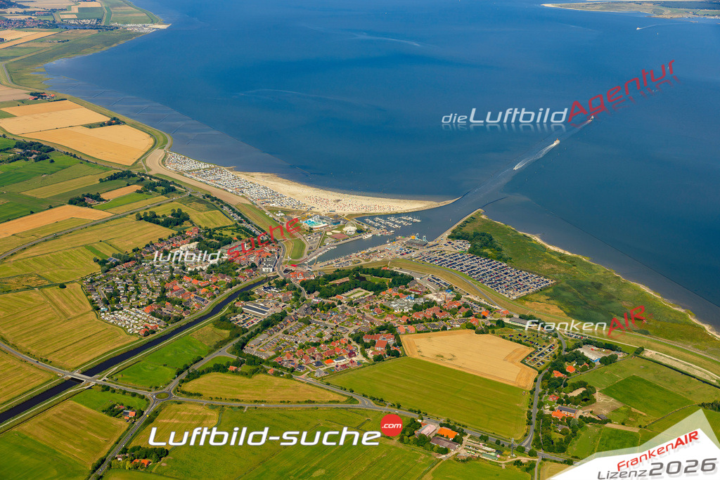 Aktuelles Luftbild von Bensersiel Esens - Die Luftaufnahme wurde 2022 mittels UL-Flugzeug erstellt ( keine Drohne ) - hochauflösende Kamera-Systeme von  Canon -Beste Qualität - Für grossformatige Ausdrucke geeignet. Die Geschenkidee !
