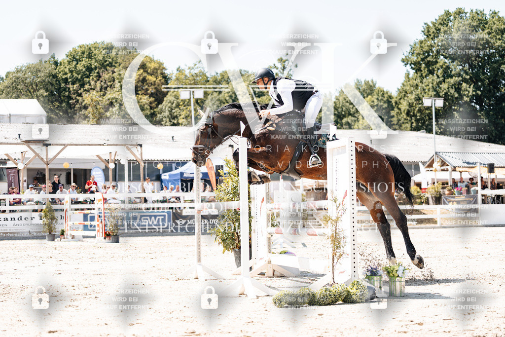 CK900038 | Turnierfotografie Pferdefotografie Trier Rheinland-Pfalz Pferdesport Reitsport Tierfotografie Sportfotografie Pferdevideo Pferdevideografie Equestrianvideography equestrianphotography  - Realisiert mit Pictrs.com