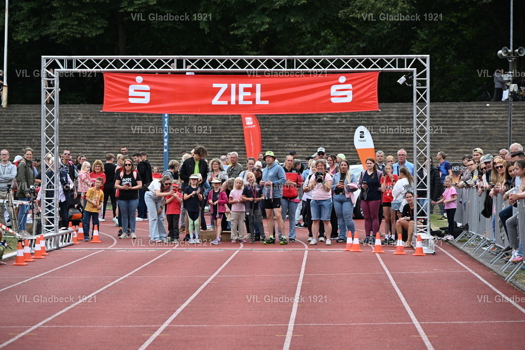 2025_Sparkassenl_Allgemein_00020 | Sparkassenlauf - Realisiert mit Pictrs.com