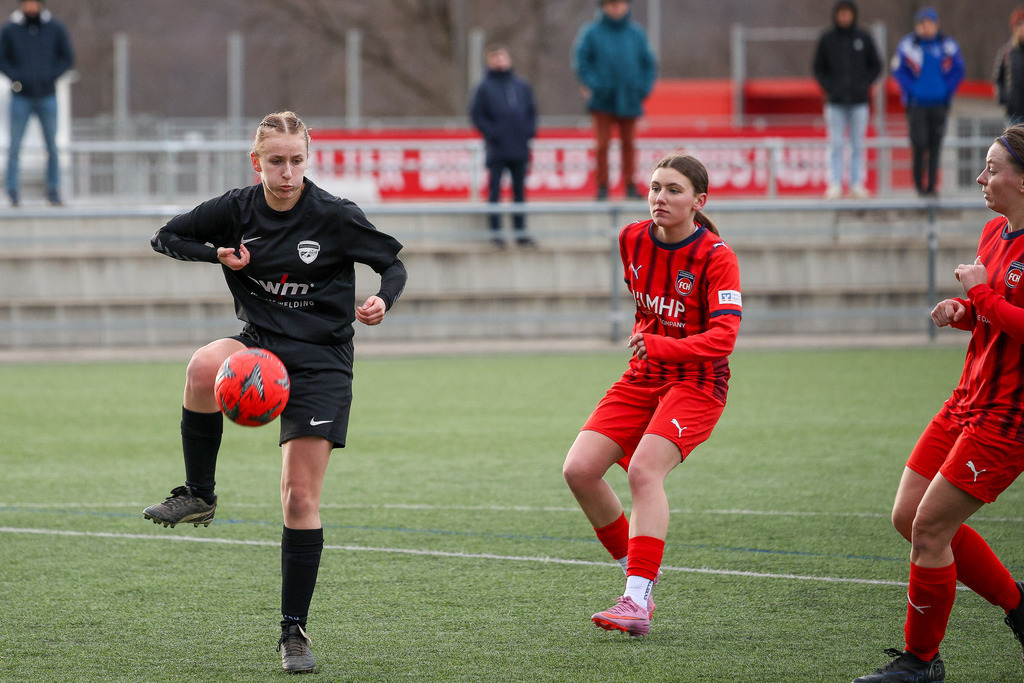 20260329-FCH-HS_078 | 1.FC Heidenheim 1846 II vs. SGM Hohenmemmingen/Sontheim, Fußball, Frauen, Bezirksliga, 2025/2026, 14. Spieltag, 29.03.2026 in Heidenheim, Kunstrasen b. Voith-Arena West(Foto: Michael Bulling) - Realisiert mit Pictrs.com