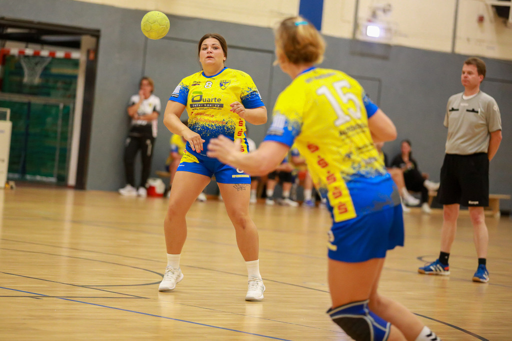 HcTvRhedeII_SvNeukirchen_150924_090 | Bildergalerie von Sport-Ereignissen aber auch von weiteren spannenden Dingen - nicht nur vom Niederrhein. In Anlehnung an den bekannten Spruch von Hanns Dieter Hüsch heißt das Motto: "Niederrhein ist überall".  - Realisiert mit Pictrs.com