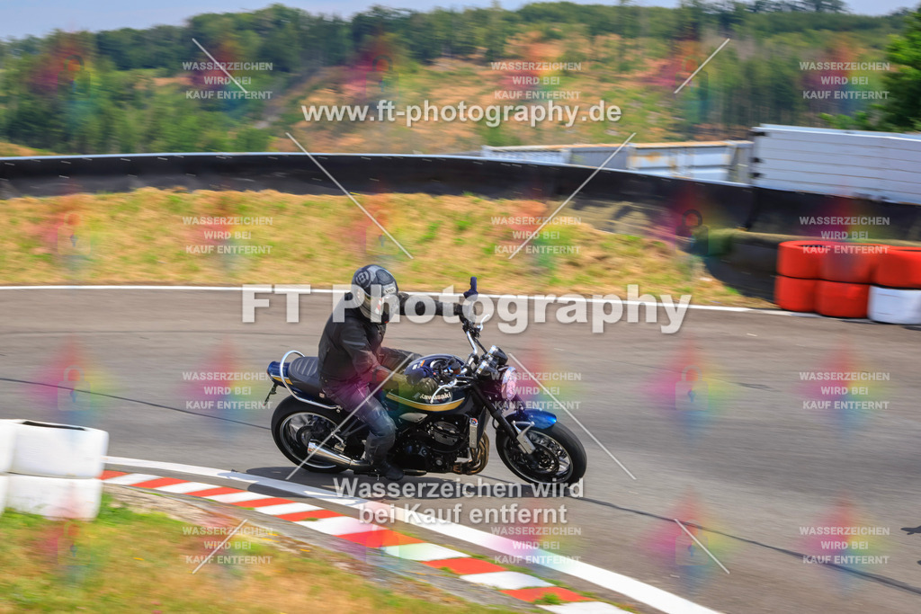 _DSK2563 | Hier findet Ihr Bilder von Touristenfahrten auf der Nürburgring Nordschleife oder von anderen Veranstaltungen die ich besucht habe. Viel Spass beim Durch Schauen 