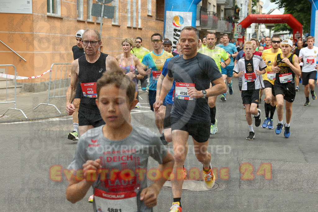 240614_1924_EX1_5499 | Sportfotografie im Rhein-Sieg Kreis, Köln, Bonn, NRW, Rheinland Pfalz, Hessen, etc. Unser Tätigkeitsfeld umfasst den Laufsport vom Volkslauf über den Marathon, Duathlon, Triathon bis zum Ultralauf wie Kölnpfad Ultra oder Schindertrail.