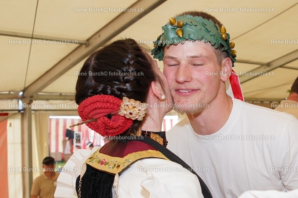 89 | René Burch leidenschaftlicher Fotograf aus Kerns in Obwalden.  Hier finden sie Sport, Landschaft und Natur Fotografie.
 - Realisiert mit Pictrs.com