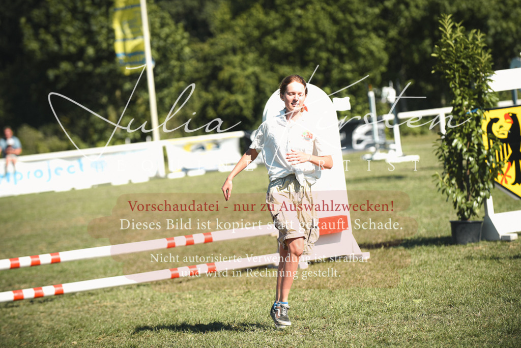 DSC_7662 | Pferde- und Turnierfotografie in Westsachsen. Pferdeportraits, Auftragszeichnungen und intuitive Kunst.