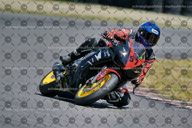 25bt04-1073 | markuskiefer.com - Realisiert mit Pictrs.com