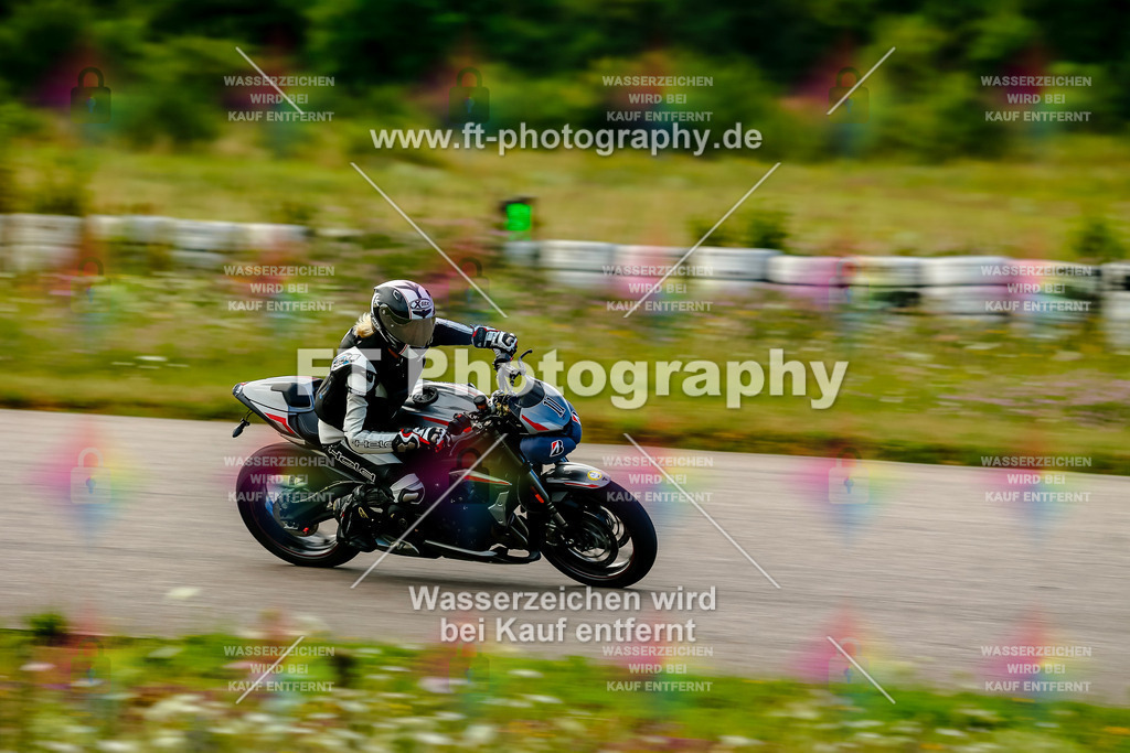 Chambley Juli-0086 | Hier findet Ihr Bilder von Touristenfahrten auf der Nürburgring Nordschleife oder von anderen Veranstaltungen die ich besucht habe. Viel Spass beim Durch Schauen 