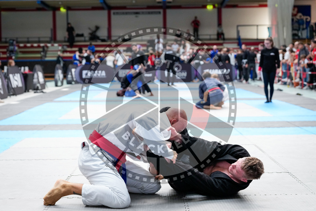 20250920PBB2836 | Athletes compete during the AJP Tour Hamburg International Jiu-Jitsu Championship, on September 20, 2025 in Hamburg, Germany. © Chiara Dazi / photoblackbelt