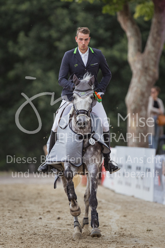 220729_BHO_GT_M2-Spr_1-282 | Deine schönsten Turniermomente als professionelle Fotos! Entdecke hochwertige Pferdesport-Fotografie im Online-Shop. Jetzt Fotos finden & bestellen!