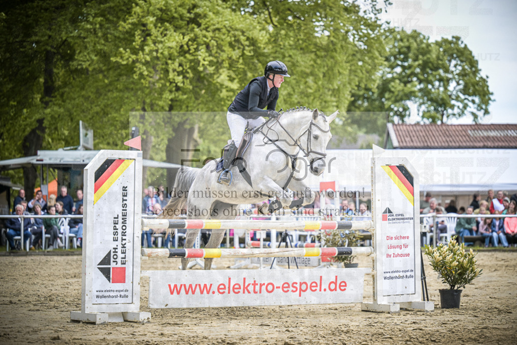 DOS_2147 | Entdecke hochwertige Reitturnierfotos von Foto Oger. Professionell, emotional und authentisch – jetzt Lieblingsmomente im Shop bestellen.Deutschlandweite Turnierfotografie. - Realisiert mit Pictrs.com