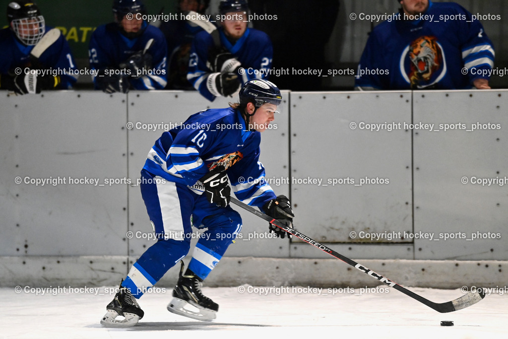 EC Tigers Paternion vs. EC Feld am See Ledenitzen | #10 Ortner Philipp EC Tigers Paternion, EC Tigers Paternion vs. EC Feld am See Ledenitzen, EC Tigers Paternion vs. EC Feld am See Ledenitzen am 19.01.2025 in Villach (Eisplatz Paternion), Austria, (Photo by Bernd Stefan)