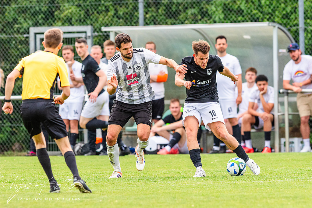 SV Waldesch - SG Urbar-18 | Sportfotografie Hermann-Josef Stoffel - Realisiert mit Pictrs.com