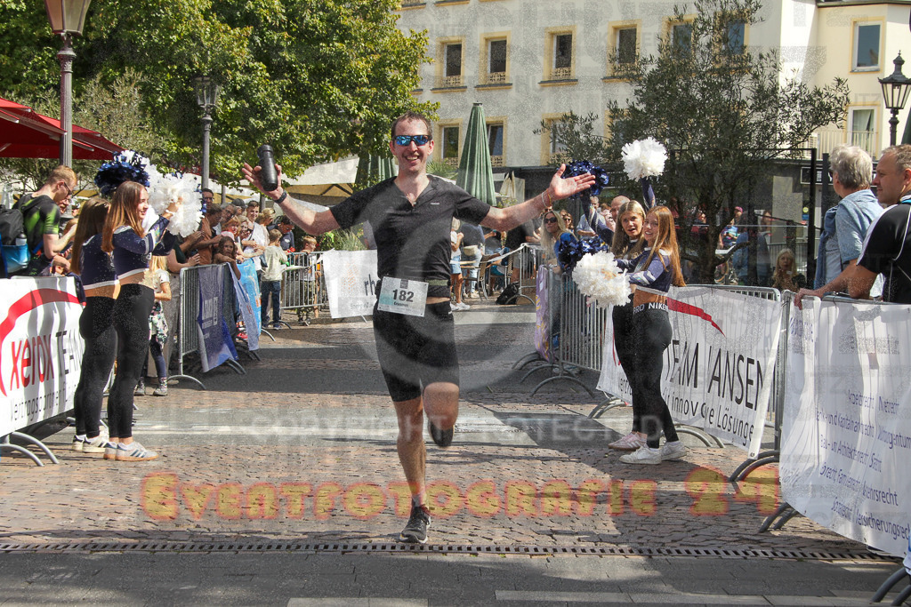 250824_1249_EV4_9530 | Sportfotografie im Rhein-Sieg Kreis, Köln, Bonn, NRW, Rheinland Pfalz, Hessen, etc. Unser Tätigkeitsfeld umfasst den Laufsport vom Volkslauf über den Marathon, Duathlon, Triathon bis zum Ultralauf wie Kölnpfad Ultra oder Schindertrail.