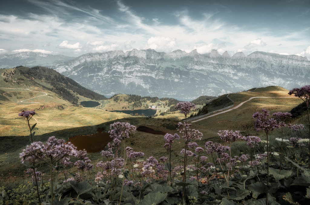 Flumserberge | Flumserberge mit Sicht auf die Churfirsten - Realisiert mit Pictrs.com