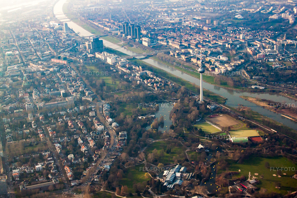 Luftbild: Luisenpark, Fernmeldeturm im Ortsteil Oststadt in Mannheim im Bundesland Baden-Württemberg in Deutschland. Foto: IMG_25213.jpg vom 23.03.2010 durch Werner Riehm/FLY-FOTO.de