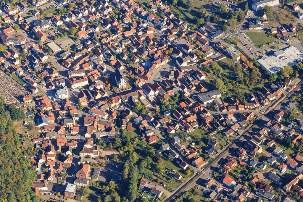 Luftbild: Stadtzentrum in Dahn im Bundesland Rheinland-Pfalz in Deutschland. Foto: IMG_095235.jpg vom 16.10.2016 durch Werner Riehm/FLY-FOTO.de