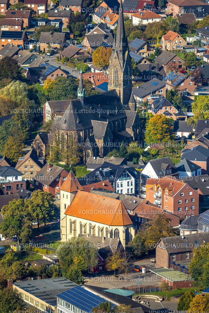 Selm241011729 | Luftbild, Stadtzentrum mit Friedenskirche und kath. Pfarrkirche St. Ludger, Selm, Münsterland, Nordrhein-Westfalen, Deutschland
