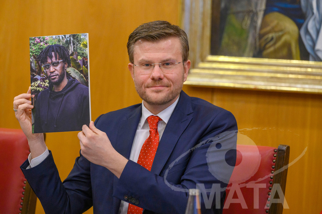 _DWI1447 | MATA IndoCon - Realisiert mit Pictrs.com