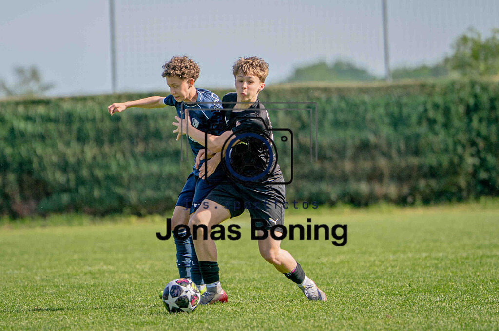 Fußball I C-Junioren I Saison 2025-2026 I Pfingsturnier Langförden I 12718 | jns.sportfotos - Realisiert mit Pictrs.com
