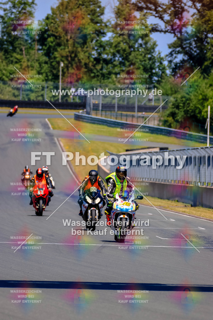 _TCM6126 | Hier findet Ihr Bilder von Touristenfahrten auf der Nürburgring Nordschleife oder von anderen Veranstaltungen die ich besucht habe. Viel Spass beim Durch Schauen 