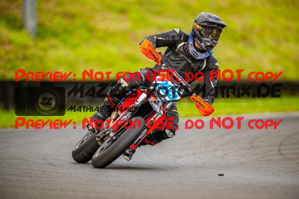 MaZZes_FotoMatrix_240621_6007705_8617 | ROT