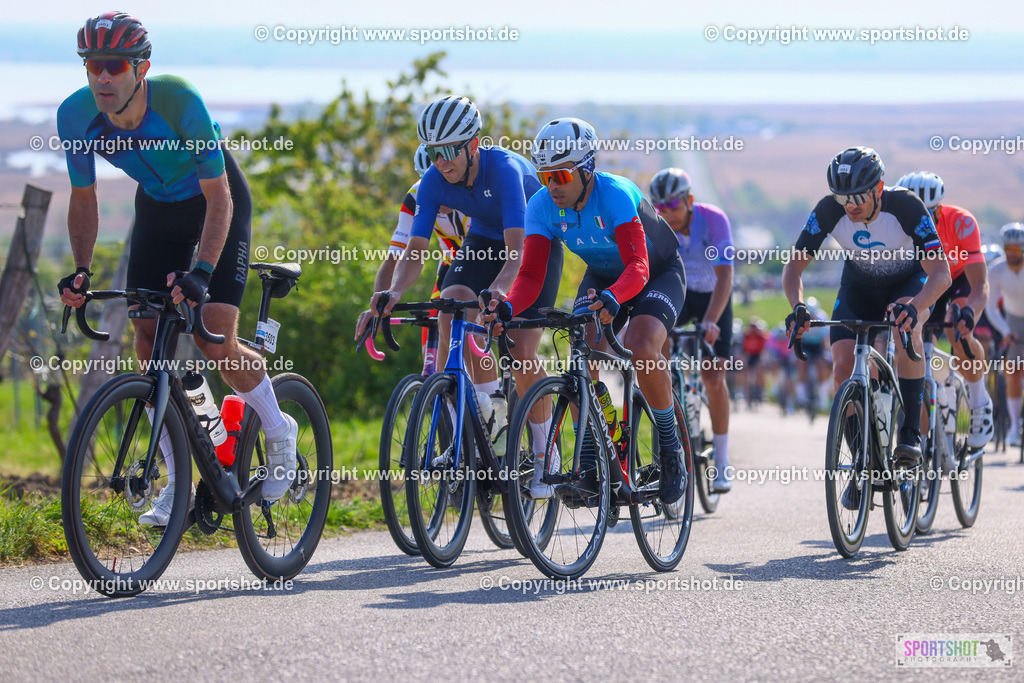 TRA_0438 | Neusiedlersee Radmarathon 2026@sportshot_your_pictrs #yourpictures#roadtowm2029 #nrm #neusiedlerseeradmarathon #neusiedlersee #neusiedlerseetourismus #burgenland #mörbisch #nrm26 #burgenlandtourismus #voglundco #poweredbyburgenlandtourismus #radsport #rad #marathon #ucigranfondo #visitburgenland #ucigranfondoworldseries