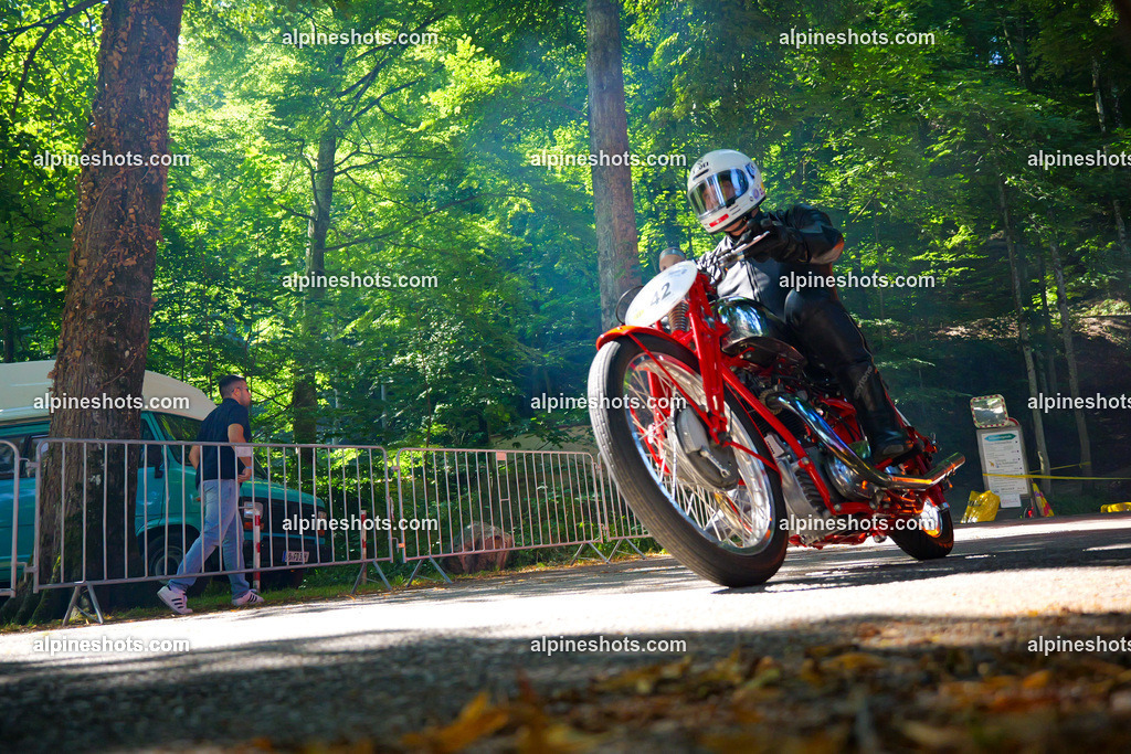 P1026244 | Erleben Sie atemberaubende, hochqualitative Fotos Ihrer Fahrt entlang der malerischen Alpenstraßen. Besuchen Sie alpineshots.com, um professionelle Aufnahmen Ihrer unvergesslichen Reise zu finden und zu kaufen - Realisiert mit Pictrs.com