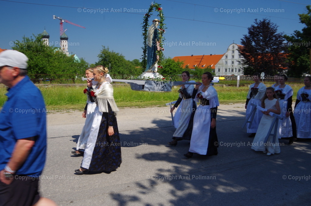 IMGP4638 | fotografiert von Axel PollmannLeonhardi Wallfahrt Benediktbeuern und Murnau, Fronleichnam, Fasching, Landschaft im Loisachtal und Benediktbeuern  - Realisiert mit Pictrs.com