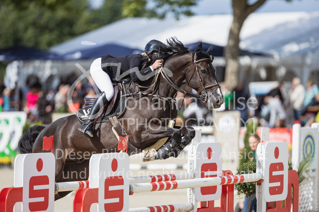 230730_BHO_GrosserPreis-544 | Deine schönsten Turniermomente als professionelle Fotos! Entdecke hochwertige Pferdesport-Fotografie im Online-Shop. Jetzt Fotos finden & bestellen!