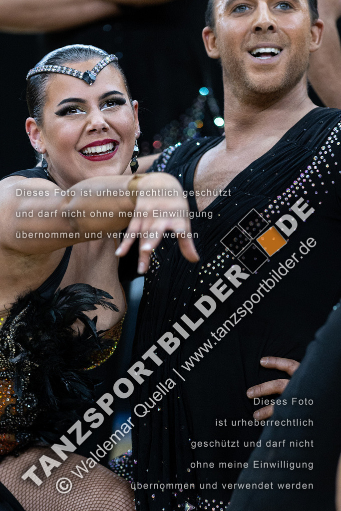 20230226-12005 | Hier finden Sie Tanz Bilder vom Latein und Standard Formationen tanzen. Sportbilder vom Tanzsport. Schöne Fotos und von Weltmeisterschaft, Europameisterschaft, Bundesliga, Regionalliga, Oberliga und Landesliga sowie von GOC Stuttgart, DanceComp, WM Bremen