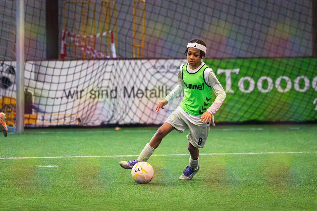 _BLR8639 | Professionelle Fußball- und Sportfotografie. Spielbilder online ansehen und kaufen – Einzelbilder oder komplette Galerien in hoher Qualität. - Realisiert mit Pictrs.com