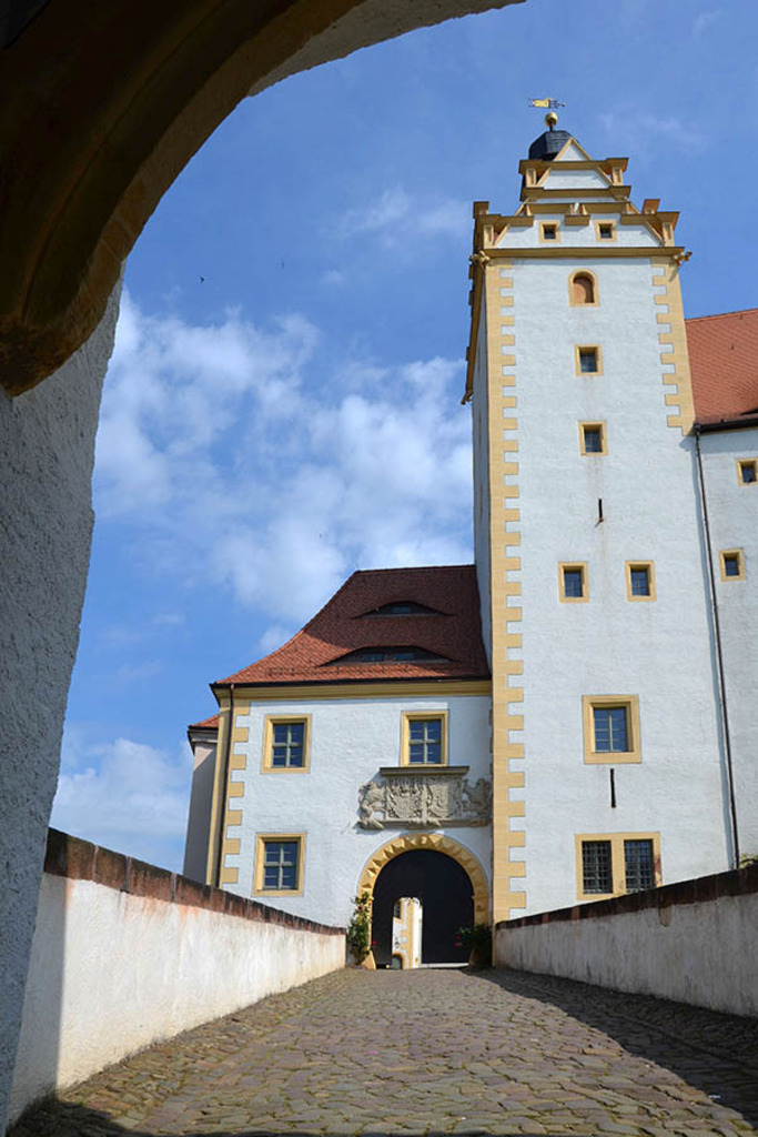 Colditz - Schloss Colditz | Entdecke über 20 Kategorien Leipzig-Motive: Foto-Downloads, hochwertige Poster, Leinwand- & Fine-Art-Prints. Jetzt Lieblingsfoto im Bildlexikon Leipzig Shop bestellen!
