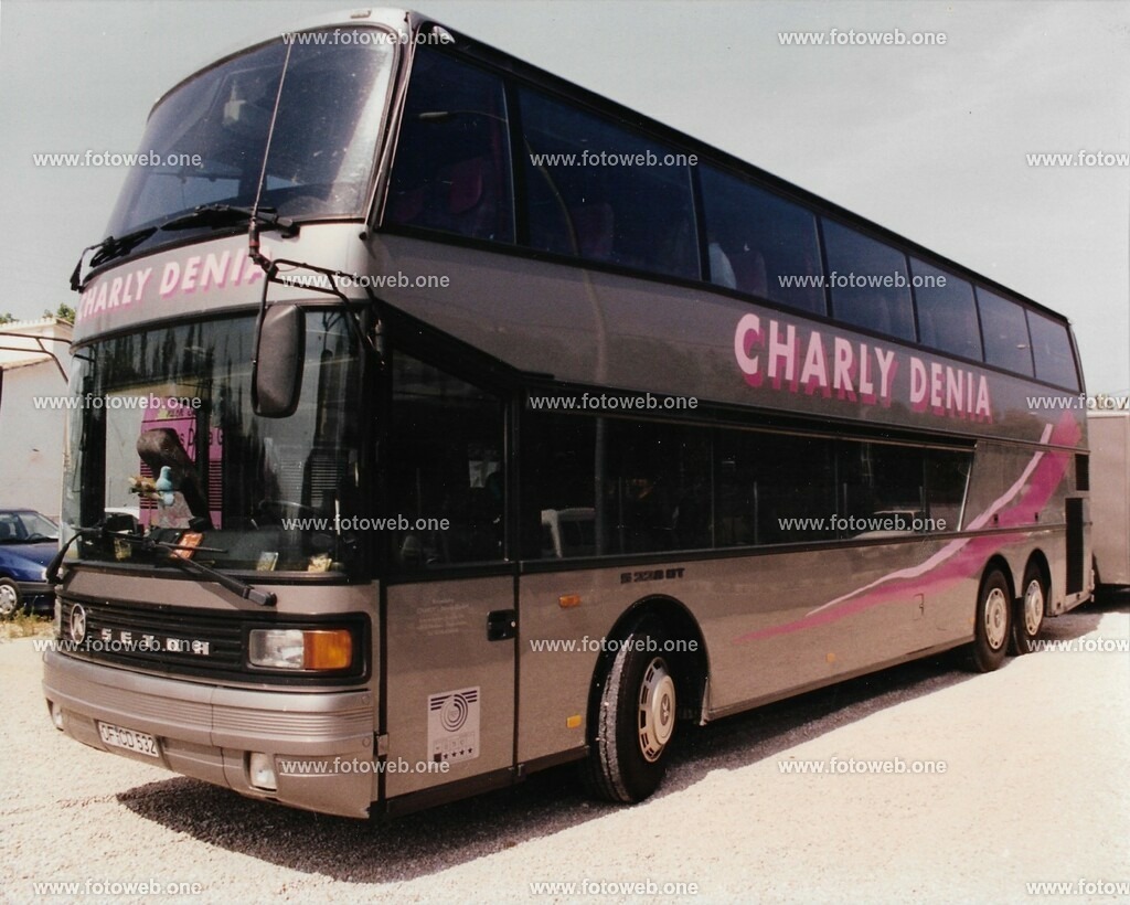 Charly Denia Reisebusse (20) | Charly Denia Reisebus - Realisiert mit Pictrs.com
