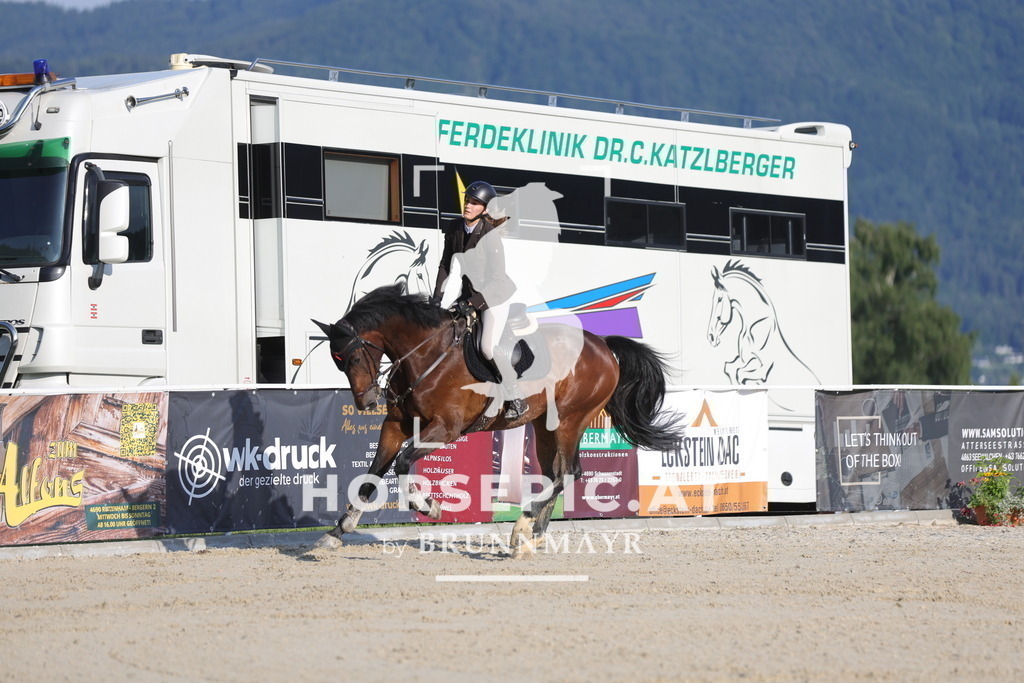 0P6A6630 | Willkommen bei Brunnmayr - Design & Fotografie – Ihrem Spezialisten für Reitturniere und Pferdeveranstaltungen in Oberösterreich, Salzburg und Bayern! Seit über 17 Jahren sind wir leidenschaftlich dabei.