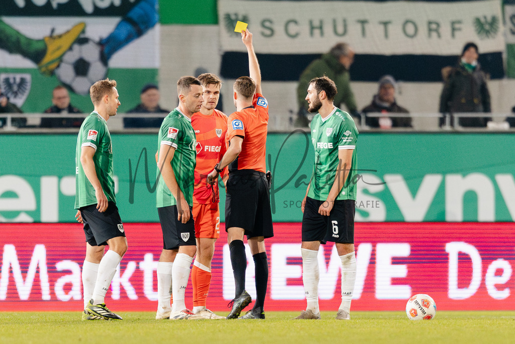 2. Bundesliga, Saison 2025/26, 15. Spieltag: SC Preußen Münster - Hannover 96 | Münster, 05.12.2025: 2. Bundesliga, 15. Spieltag, SC Preußen Münster gegen Hannover 96 im LVM-Preußenstadion in Münster. Foto: sportfotografie.ms | Markus Paletta - Realisiert mit Pictrs.com