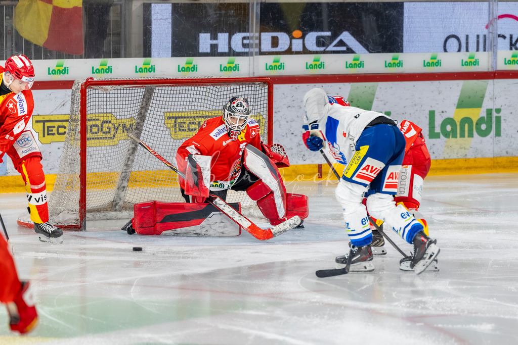 EHCB vs GCK 20260104-8974 | Sportbilder, Sportfotograf, Hochzeits- und Eventfotografin, Flugshows, Portraits und Tiershooting, Aviation, Downhill, Nationalleague, Swissleague, International