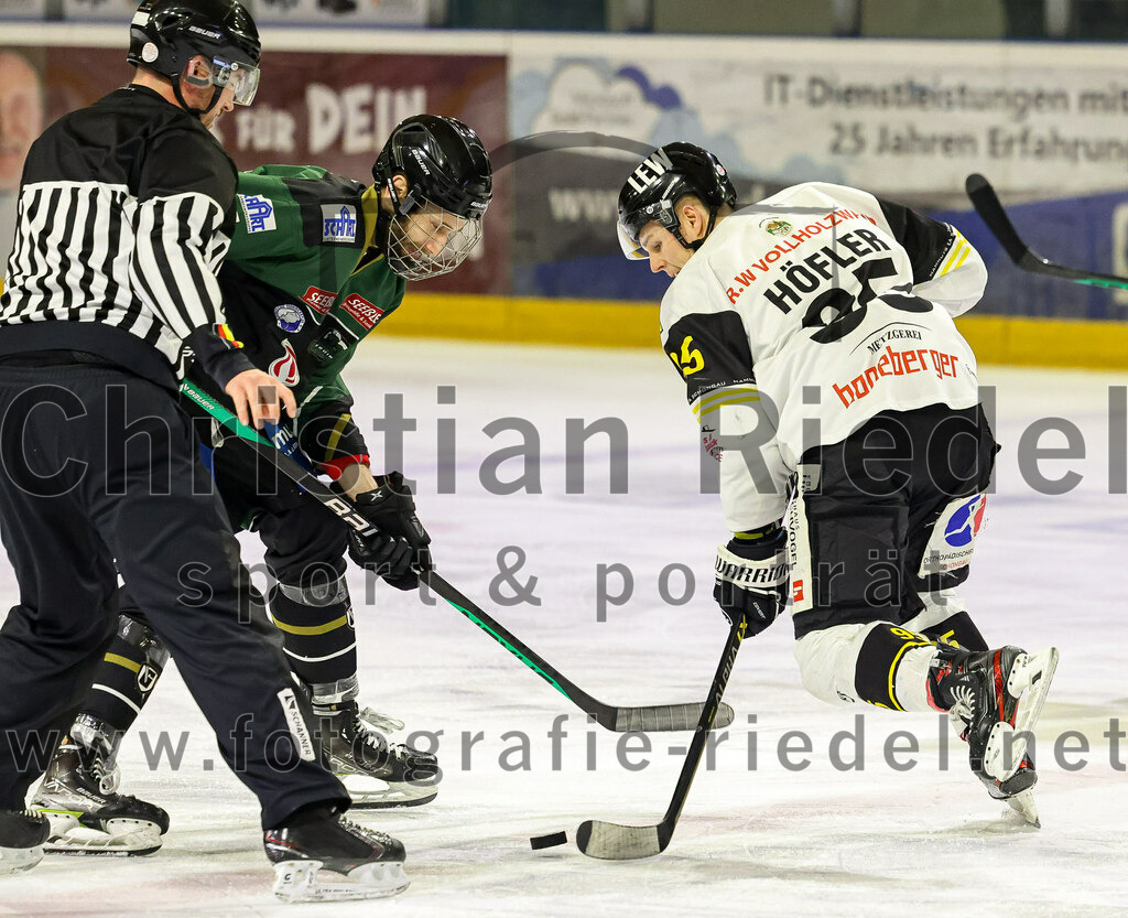 2022-12-23_121_TSV_Erding_gegen_EA_Schongau | Erding, Deutschland, 23.12.2022:
Eishockey, Bayernliga 2022 / 2023, 22. Spieltag, TSV Erding gegen EA Schongau, Endergebnis: 

Foto: Christian Riedel / fotografie-riedel.net