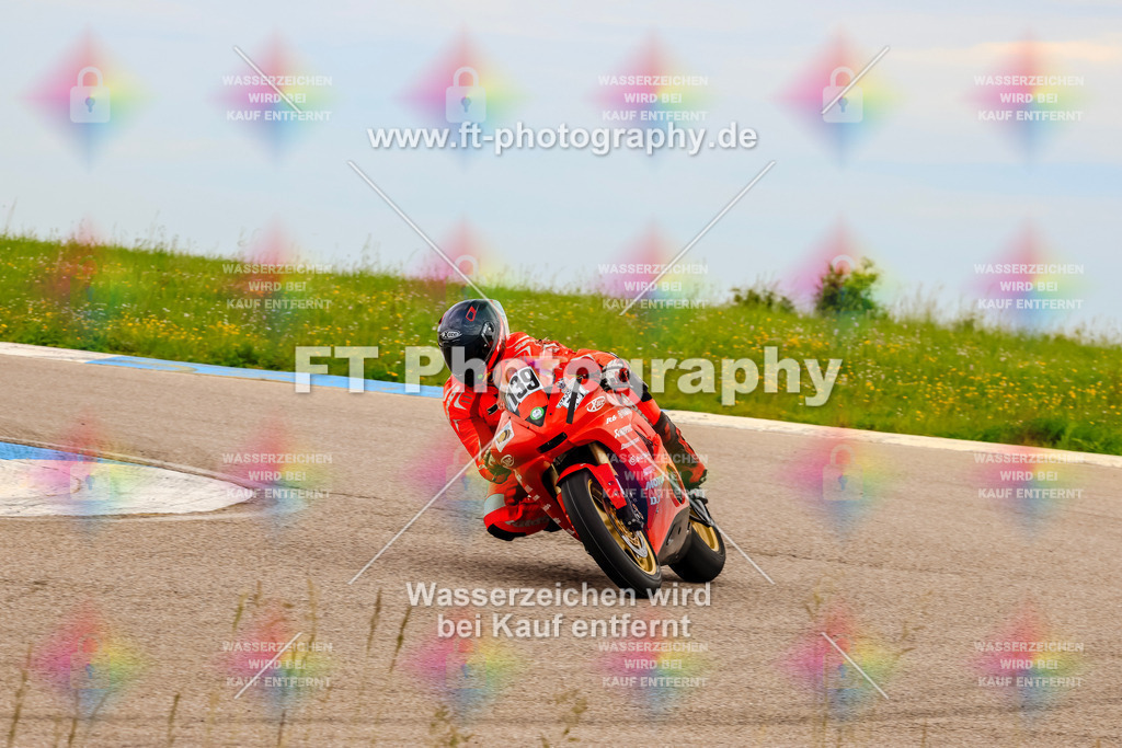 MotoTeam-2637 | Hier findet Ihr Bilder von Touristenfahrten auf der Nürburgring Nordschleife oder von anderen Veranstaltungen die ich besucht habe. Viel Spass beim Durch Schauen 