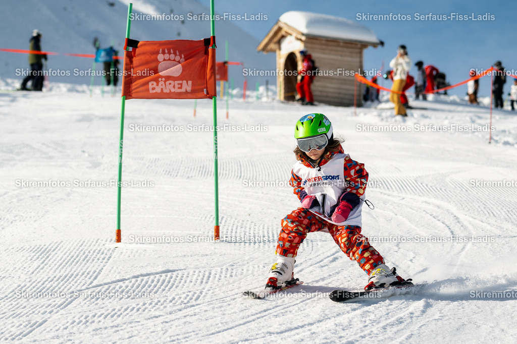 SRS_12.12.2025_0040 | SRS_12.12.2025_0040 - Realisiert mit Pictrs.com