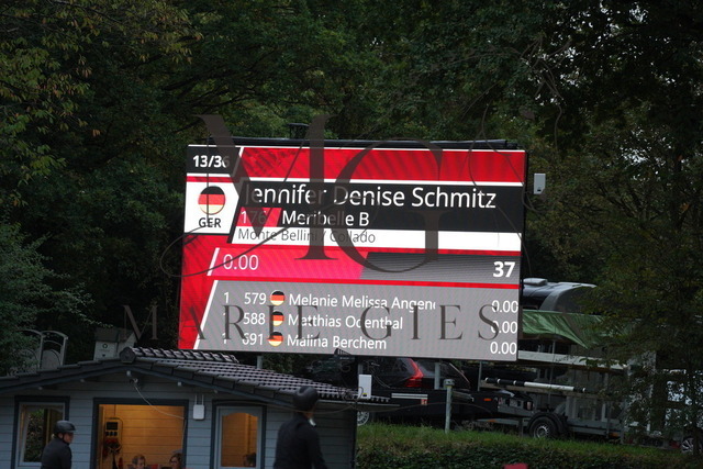 VAN06350 | Pferdefotografie in Köln und Umgebung – emotionale Pferdeshootings, Turnierfotografie und besondere Momente zwischen Pferd und Mensch. - Realisiert mit Pictrs.com