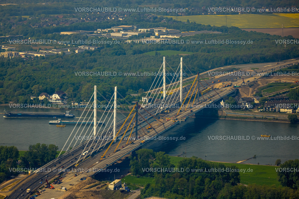Duisburg240500698 | Luftbild, A40 Rheinbrücke Duisburg Neuenkamp und Fluss Rhein, Baustelle für Erweiterung der Autobahn A40 inklusive Ersatzneubau, Alt-Homberg, Duisburg, Ruhrgebiet, Nordrhein-Westfalen, Deutschland