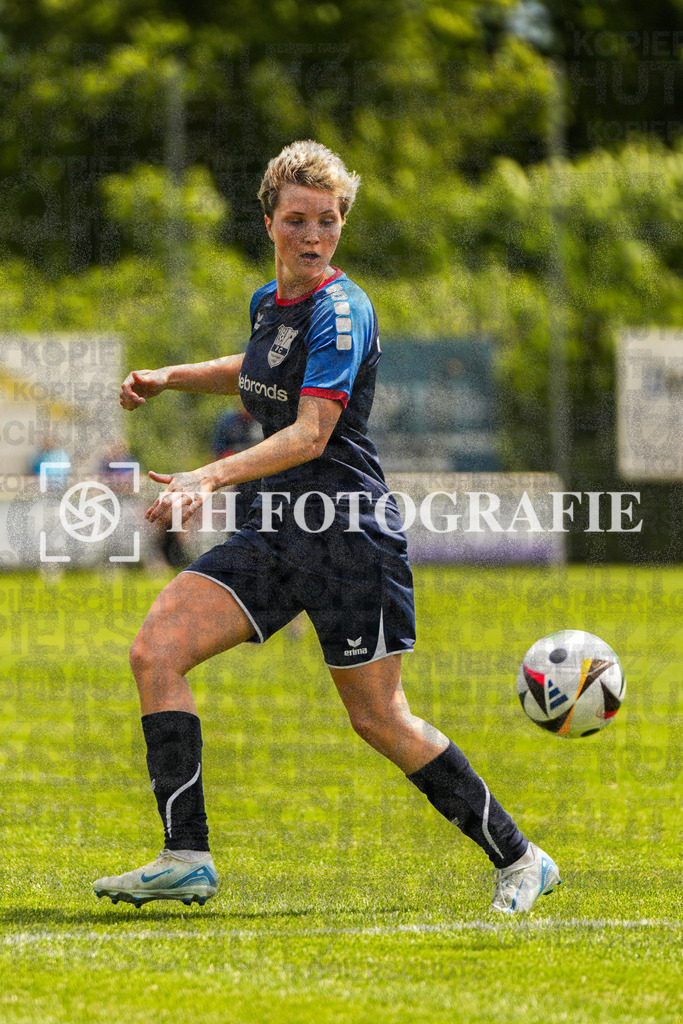 GER, FC Hauingen - SV Waldhaus, Frauen-Fussball, Rothaus Bezirkpokal, Finale, Saison 2024/2025, 29.05.2025 | GER, FC Hauingen - SV Waldhaus, Frauen-Fussball, Rothaus Bezirkpokal, Finale, Saison 2024/2025, 29.05.2025Foto: TH Fotografie/Alessio Bosco