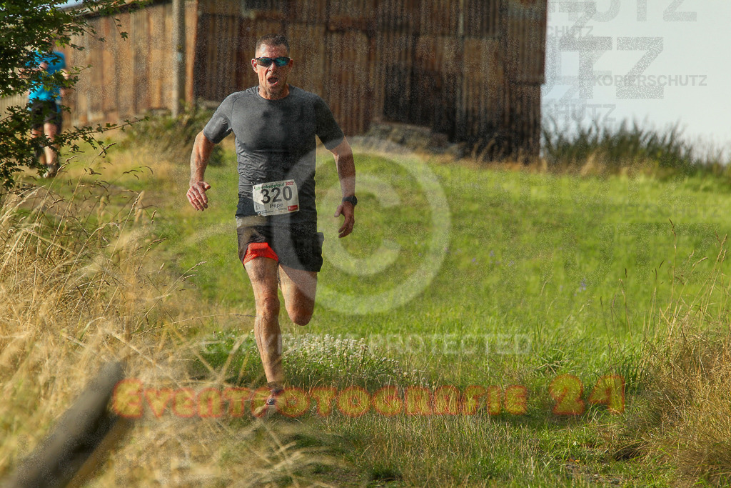 250801_1904_EV4_7991 | Sportfotografie im Rhein-Sieg Kreis, Köln, Bonn, NRW, Rheinland Pfalz, Hessen, etc. Unser Tätigkeitsfeld umfasst den Laufsport vom Volkslauf über den Marathon, Duathlon, Triathon bis zum Ultralauf wie Kölnpfad Ultra oder Schindertrail.