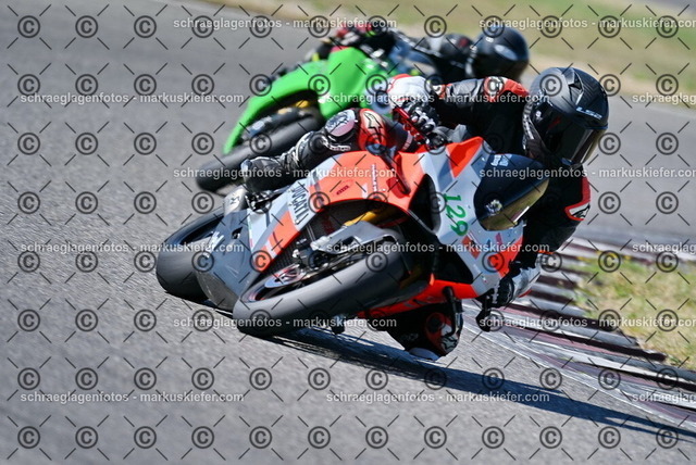 26bt04-0233 | markuskiefer.com - Realisiert mit Pictrs.com