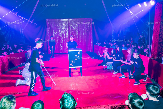 Zirkusvorstellung der MS Feldkirchen Digital | Bildershop von pixelworld.at - Realisiert mit Pictrs.com